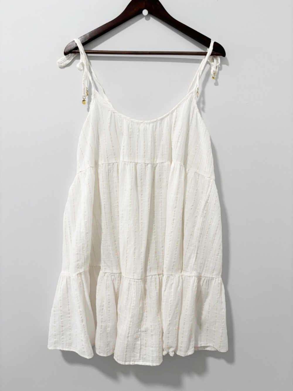 aerie White Dress Gold Pinstripes Womens Sz Medium Tiered Babydoll Boho Coastal - Picture 9 of 10